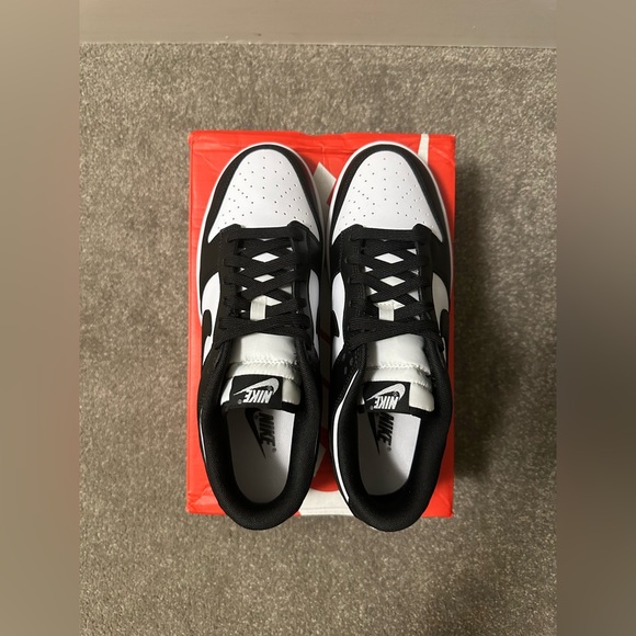 Nike Panda Dunks Size 10 - Picture 2 of 5